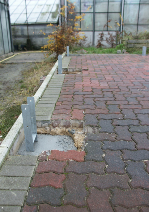 Pillérrögzítés H-vassal