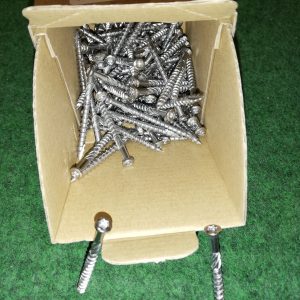 Padlócsavar kültéri teraszhoz