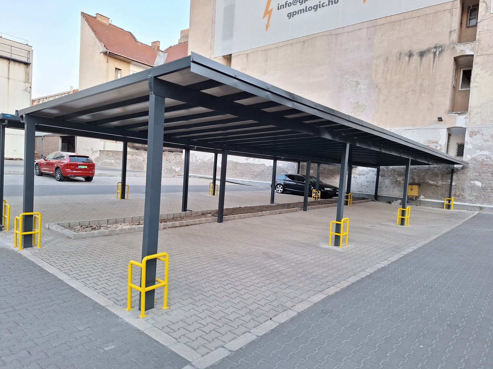 Garázstető-építés-egyedi 5x20m